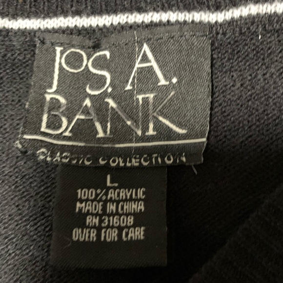 3/$20 JOS. A. BANK Classic Collection Black Sleeveless Sweater Vest Size Large - Picture 4 of 8
